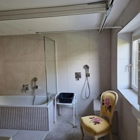Apartment Isarwinkel Exklusiv - Private Luxus-ferienwohnung, Auch Fuer Menschen Mit Handicap
